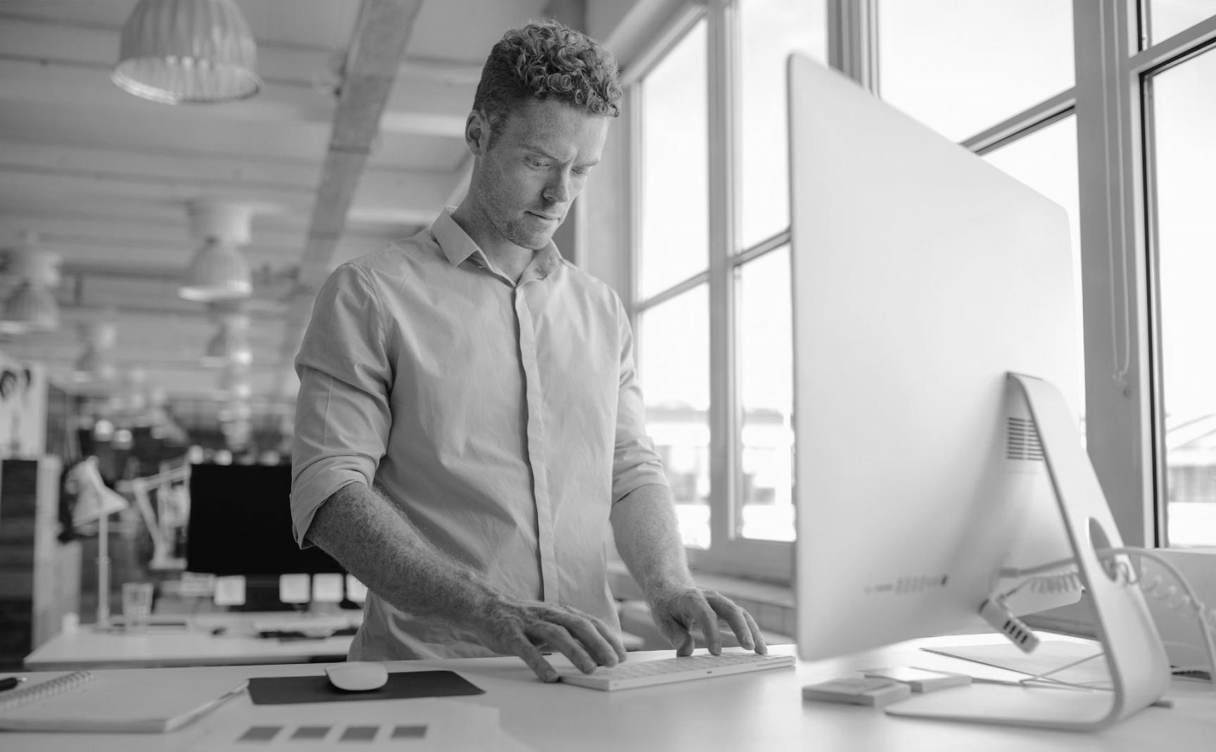 Participant reviewing categorized expense data during a live webinar